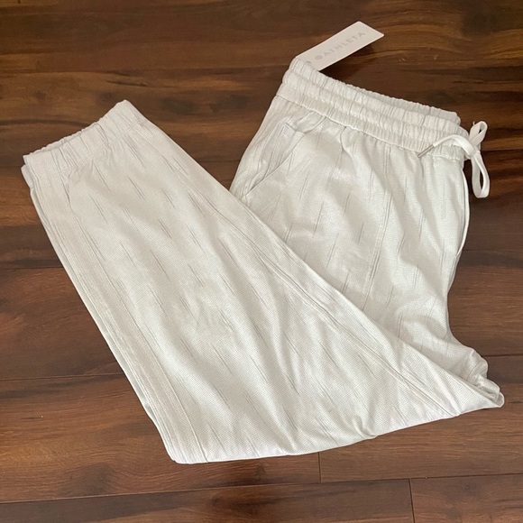 NWT Athleta Farallon Printed Jogger in Spliced Magic Veil Grey size 20 - Picture 3 of 9